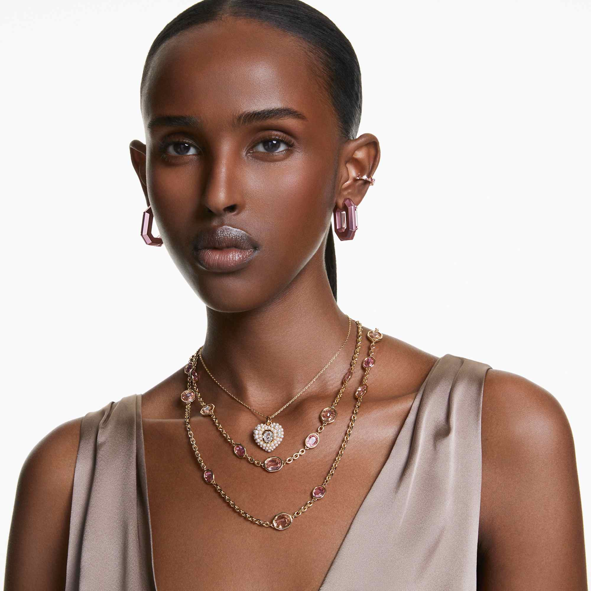 Hyperbola pendant, Crystal pearl, Heart, White, Gold-tone plated