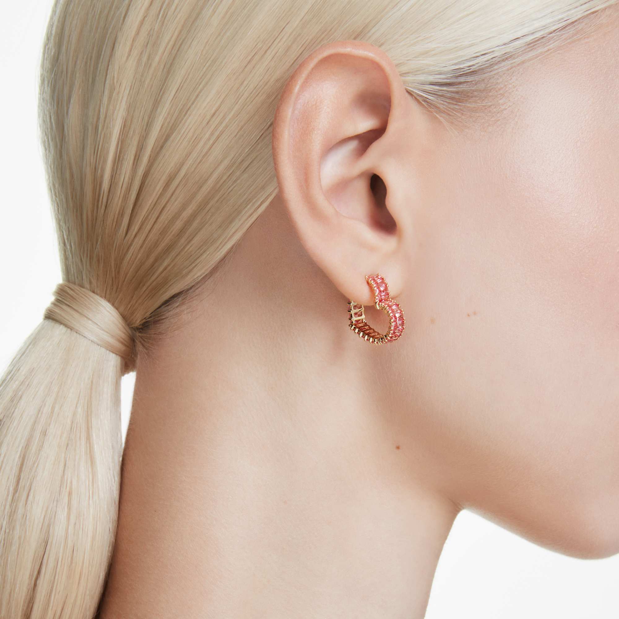 Matrix hoop earrings, Baguette cut, Heart, Small, Pink, 18K gold finish